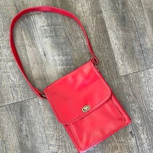 Vintage Red Shoulder Bag‎